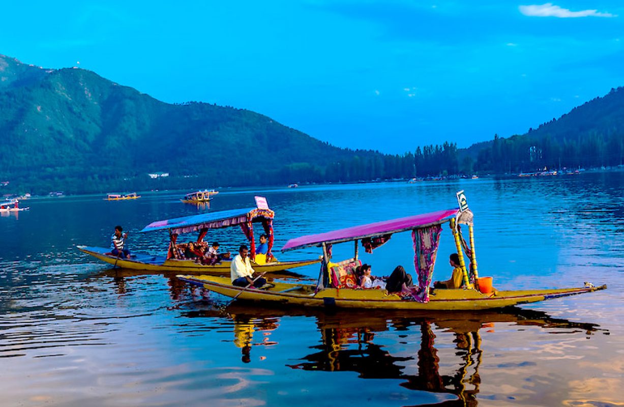 Srinagar Gulmarg Pahalgam Tour Package